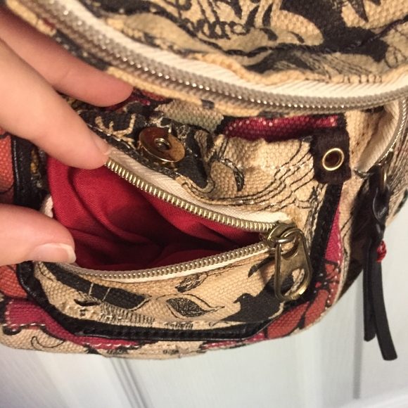 The Sak Foldover Crossbody Floral Bird Design - Picture 5 of 14